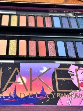 Urban Decay Naked x Robin Eisenberg Eyeshadow Palette -